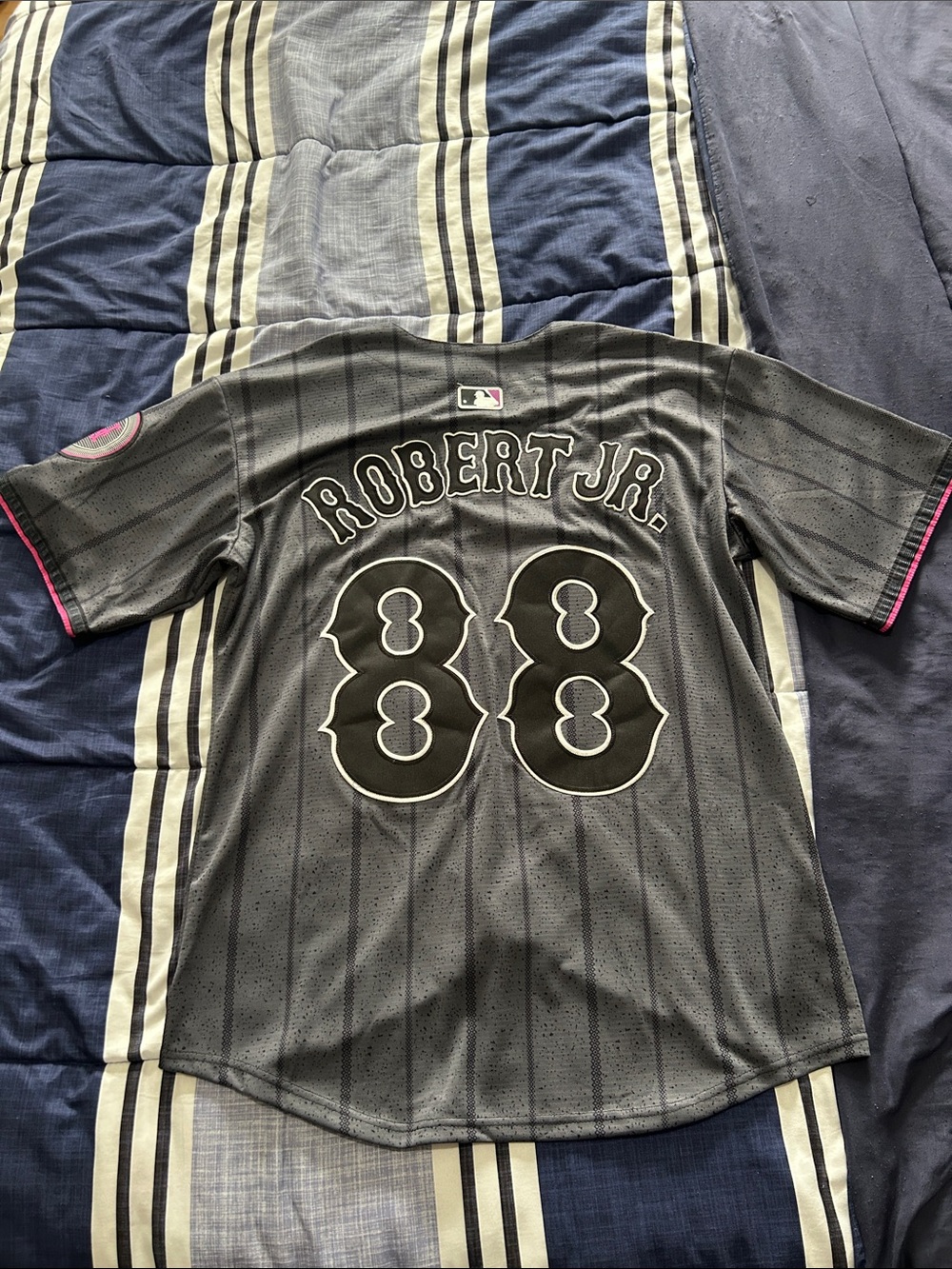 Robert Jr. City Connect Mets Jersey - Picture 1 of 5